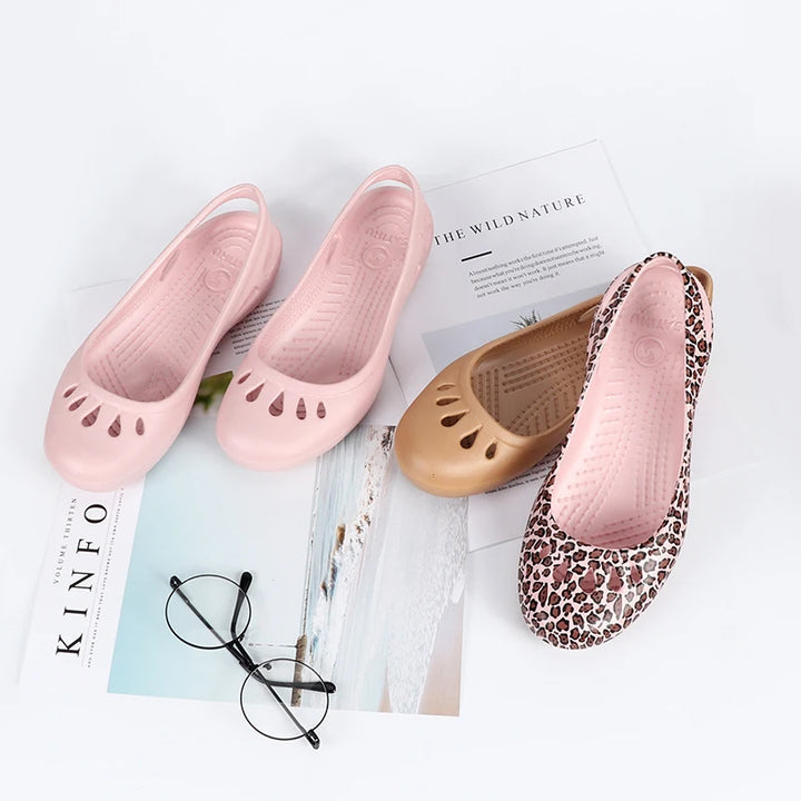 Lightweight Anti-Slip Hole Shoes for Women, Flat Sandals