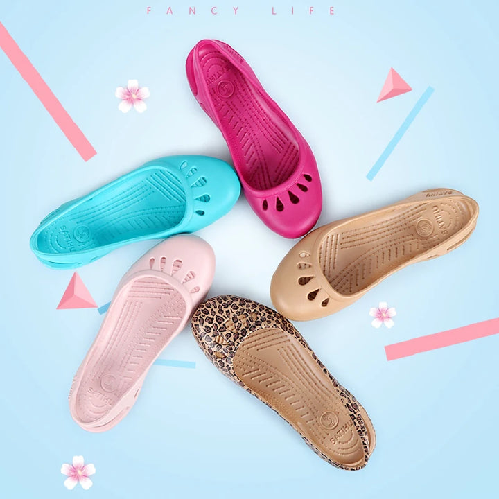 Lightweight Anti-Slip Hole Shoes for Women, Flat Sandals